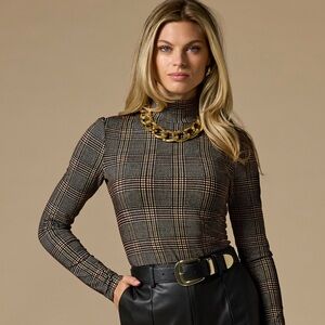 New-Plaid Turtleneck Top